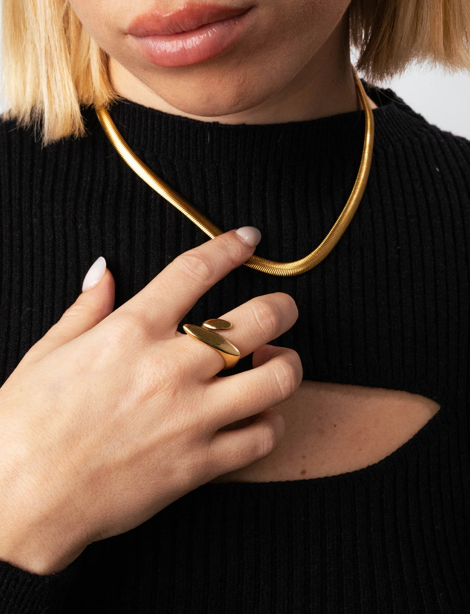 Anello Line Hug - Image 6